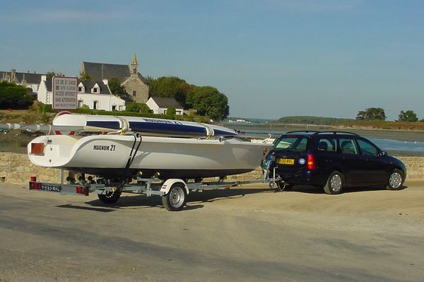 Because, like all multihulls, it is so light, the Magnum 21 trimaran can be towed behind a modest family car such as this Ford Focus Estate.